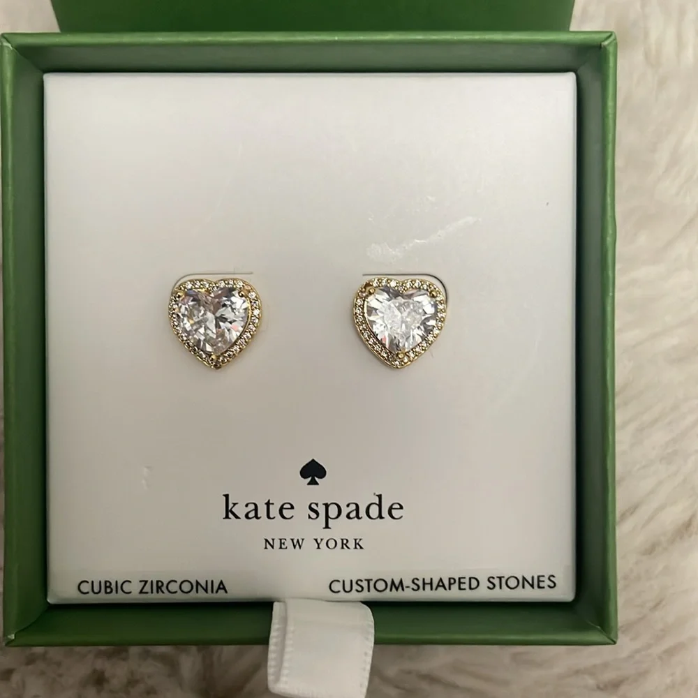 ✨Kate Spade-My Love Pavé Heart Studs✨ - Picture 3 of 8